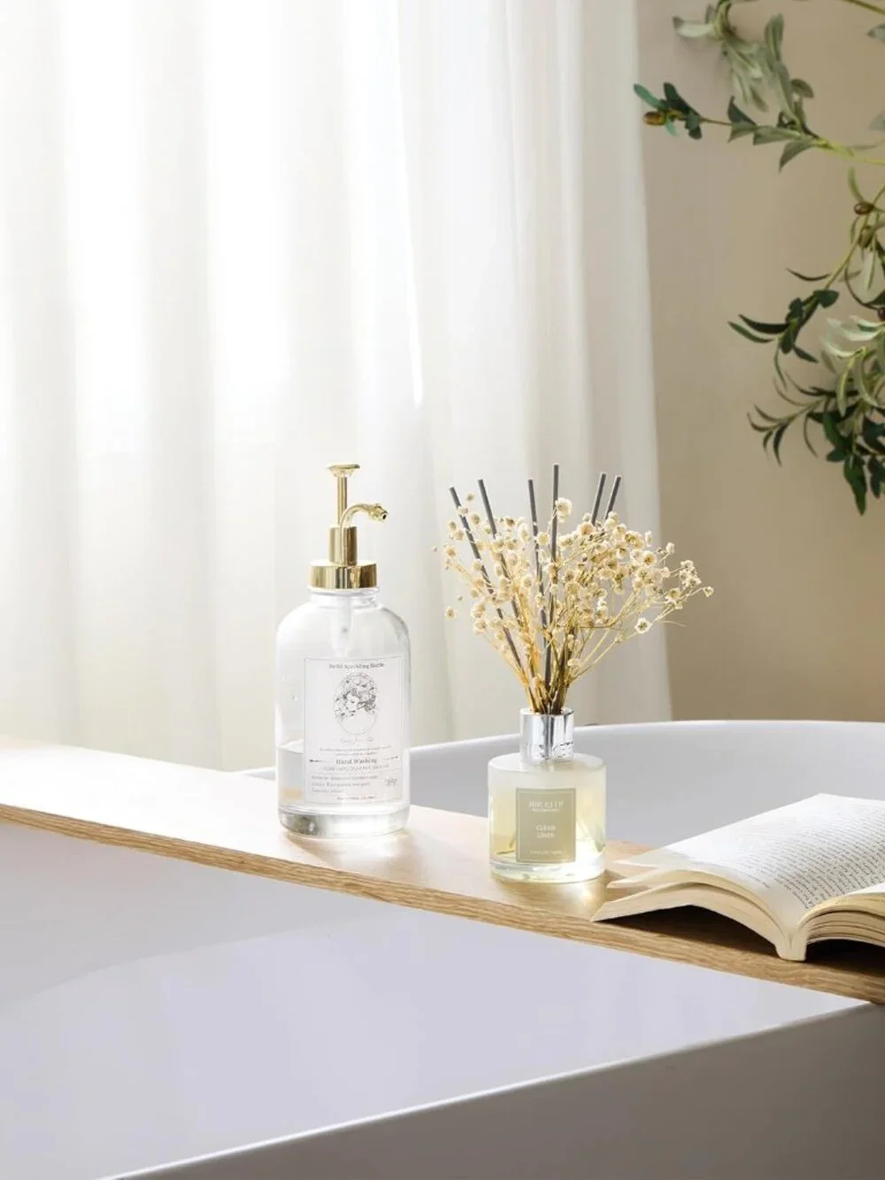 Luxury Clean Linen Reed Diffuser Set 100ml with 8 Sticks - Elegant Home Aroma